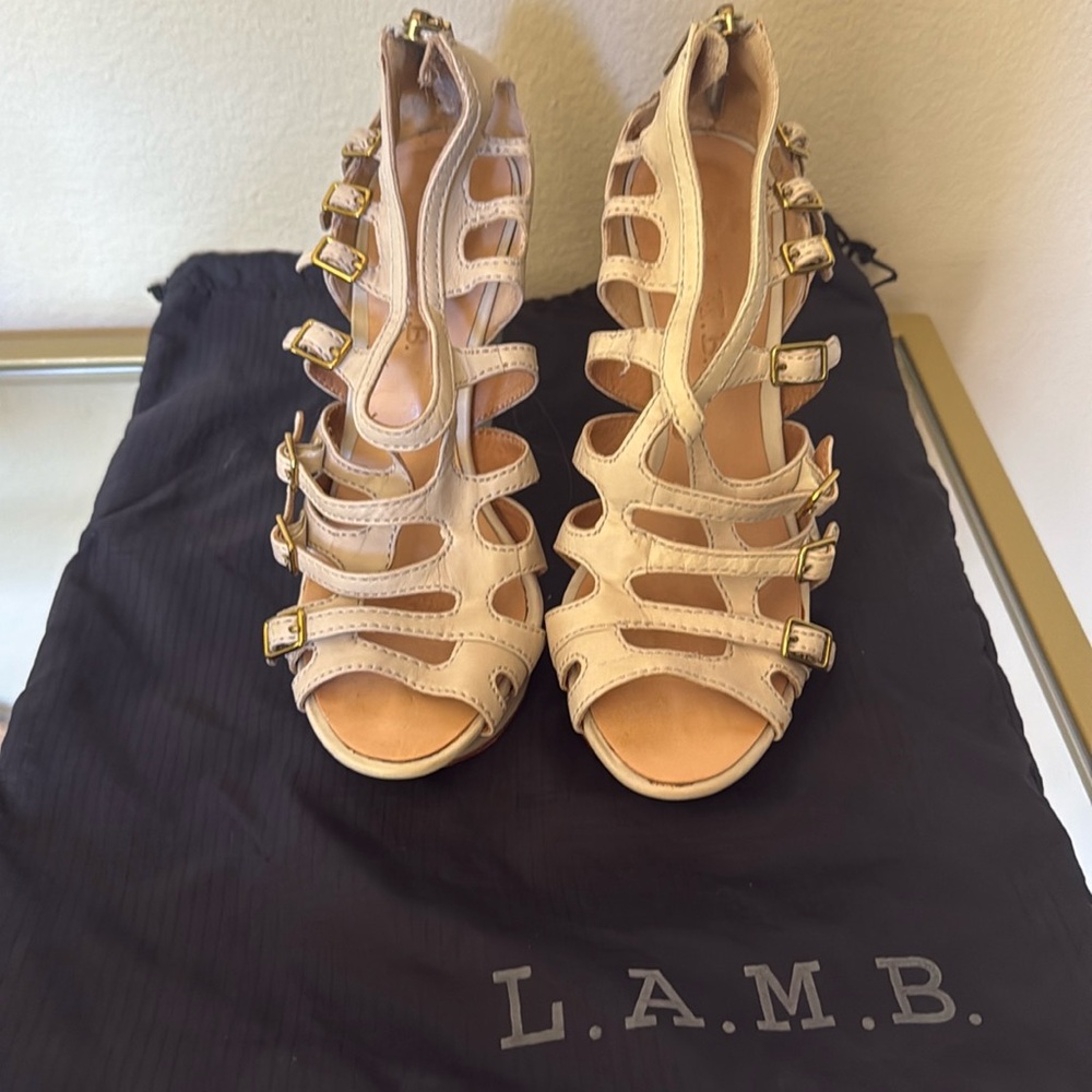 LAMB heels. Cream leather, grey wooden heel